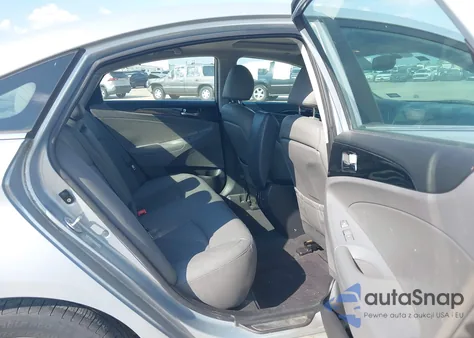 2011 Hyundai Sonata Limited z USA, uszkodzony, nr VIN 5NPEC4AC4BH073598